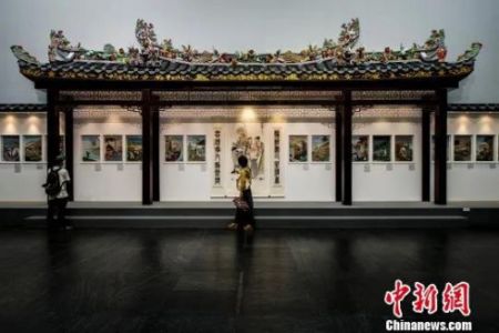 资料图：广东美术馆收藏的潮州祠堂大屋顶。龙宇阳 摄