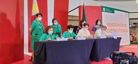 In its commitment to building communities, especially for women and the youth, SM Supermalls and the Girl Scouts of the Philippines sign a memorandum of agreement to formalize a meaningful partnership beyond the year 2022.