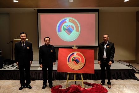 2022年7月7日，中國駐菲律濱大使黃溪連出席“菲律濱赴華國防和軍事留學生校友會”首次會議暨徽章發佈儀式並致辭，中國駐菲使館國防武官李建中和來自菲國防部和軍方的39名官員、校友會成員參加。