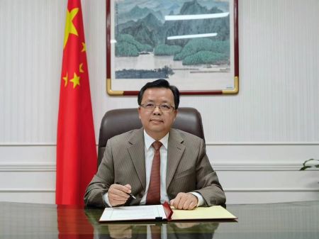 2022年4月27日，中國駐菲律濱大使黃溪連和菲外交部副部長拉扎羅代表各自政府簽署中國援菲馬拉維消防車項目立項換文，承諾向菲律濱馬拉維市提供6輛消防車，用於支持馬拉維地區重建和恢復。