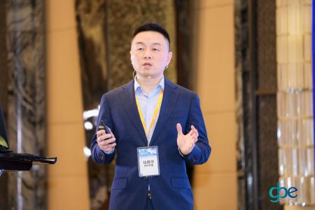 Mr. Joshua Tie, AVP-Construction, SM China, received the award for SM Xiamen Phase III. Mr. Joshua Tie, AVP-Construction, SM China, received the award for SM Xiamen Phase III.
