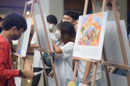 Winning entries from young artists in the DOE’s poster making contest on energy efficiency and conservation are on display. Winning entries from young artists in the DOE’s poster making contest on energy efficiency and conservation are on display.