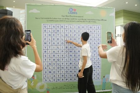 Students visit interactive booths in the roadshow, happening at SM SouthmallSM City Sta. Rosa, SM City Baguio, SM Seaside Cebu and SM Lanang Premier.