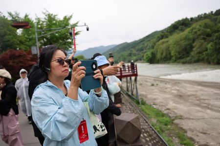 张浪 摄 张浪 摄