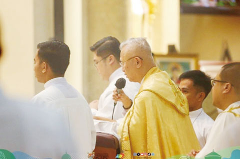 巴爾馬大主教、宿霧神職人員為教宗方濟各祈禱