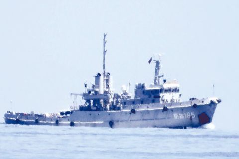 菲武裝部隊確認中國人民解放軍海軍拖船出現於仁愛礁距馬德雷山號（BRP