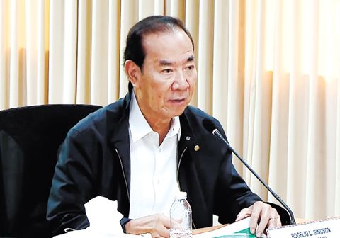 一個事實調查機構的發言人表示,前公造部長巴貝斯·星順因健康問題辭去基礎設施獨立委員會職務,並非因對該委員會的調查方式存在分歧。