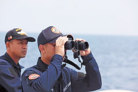 菲武裝部隊研判中國將延續在南海的強勢姿態，對此，菲方將透過軍事現代化以及結合更多盟友等舉措，提升因應能力。圖為菲律濱海岸防衛隊。（路透社）