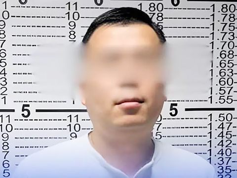 移民局週三表示,3月30日在尼蕊·亞謹諾國際機場1號航站樓逮捕了一名涉嫌從事間諜活動並謊稱自己是菲律濱人的中國公民。