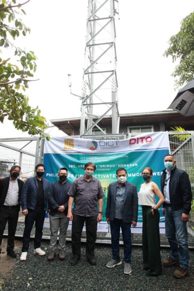 (左至右)LCS的項目經理Jojo