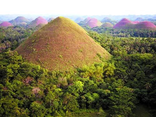 自然地奇景——巧克力山