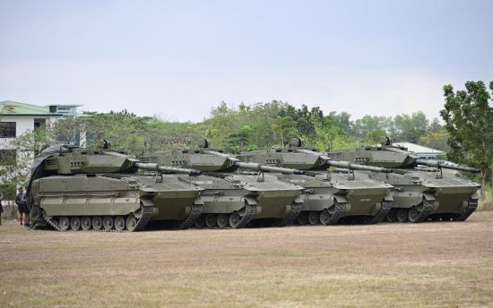 菲律賓陸軍15日開放媒體赴丹轆省採訪「陸地」大型聯合兵種演練，並展示菲方向以色列採購的Sabrah輕型戰車。