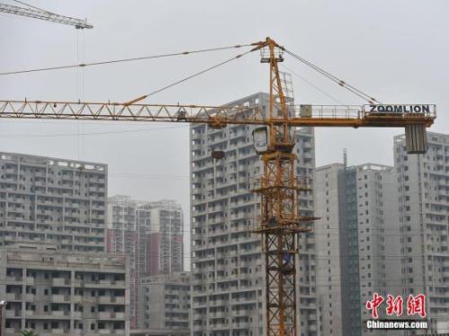 资料图：图为北京郭公庄一期正在建设中的公租房项目。中新网记者