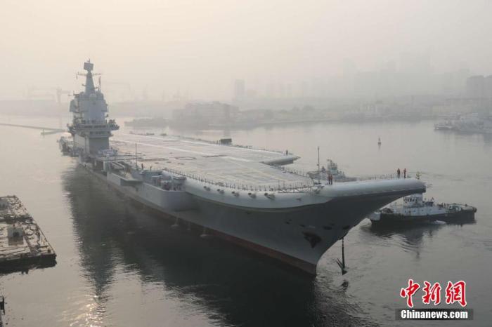 12月17日，中国首艘国产航母定名为山东舰。李刚