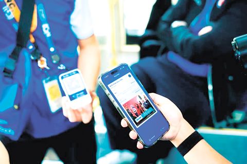 交通部、菲央行、陸運特許管制署、大岷區聯合運輸公司、大岷區聯合集團與GCash於12月17日正式為乙沙快速公交系統的通勤者推出二維碼支付服務。