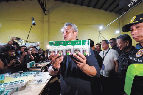 內政部、菲國警及海關局於2月5日對邦邦牙省墨西哥市帕尼普安描籠涯的Samyoung