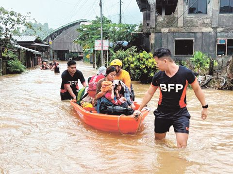 由於洪水來襲，樹里爻省比斯利格市塔邦描籠涯的居民，已於週五上午由市減災管理辦公室及支援機構協助疏散。