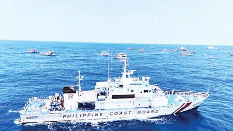 菲律濱海岸警衛隊部署了其兩艘44米長的船隻,Cape