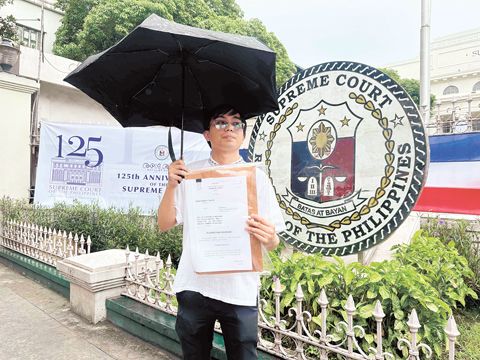 6月5日，30歲的私立學校教師巴里·塔亞姆就參議院領導權爭議向大理院提起了第一份訴訟。塔亞姆請求大理院確認挑戰加耶丹諾參議長地位的12名參議員法定人數的有效性。